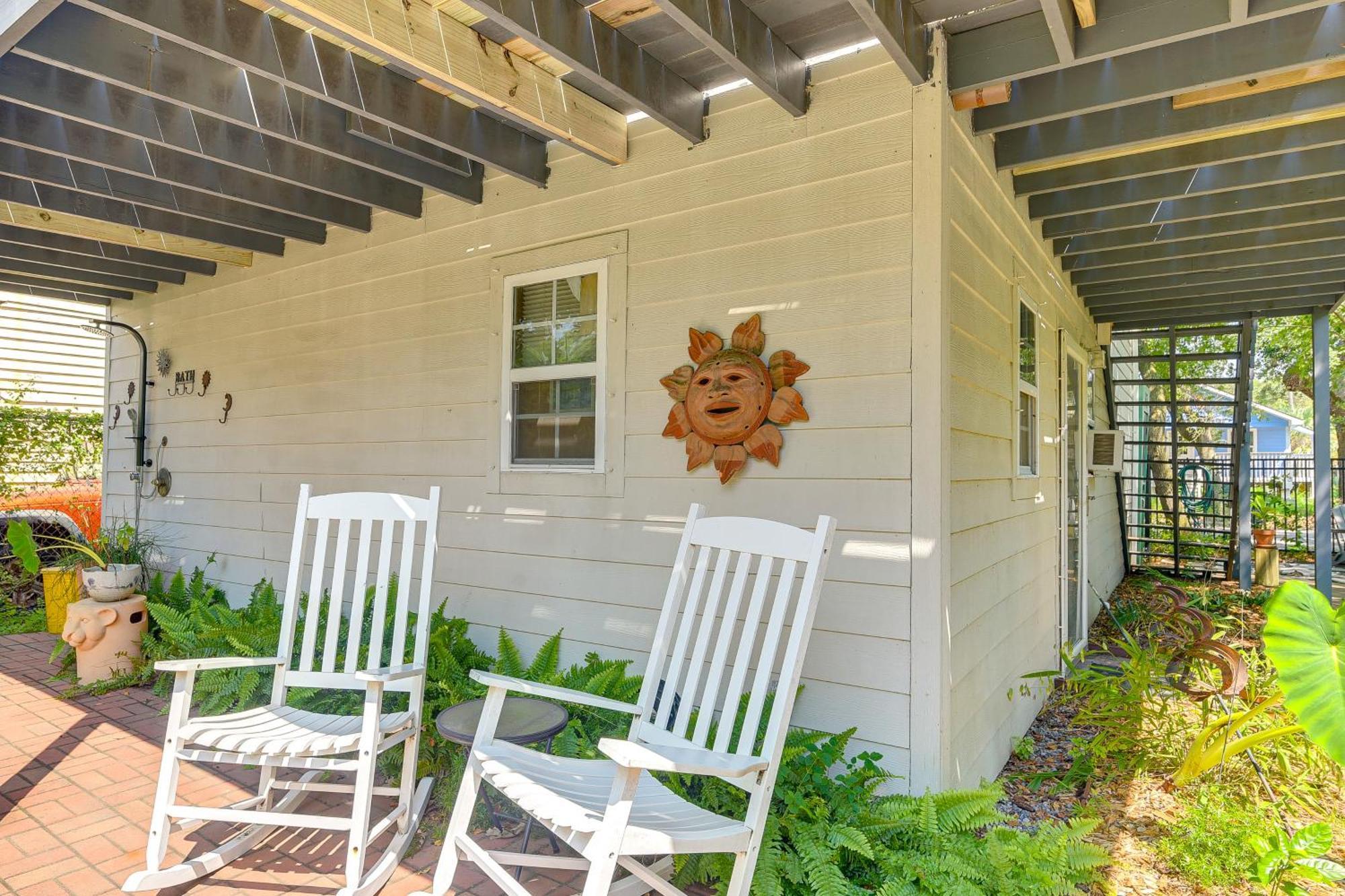 Cozy Galveston Apartment With Private Beach Pass! 외부 사진