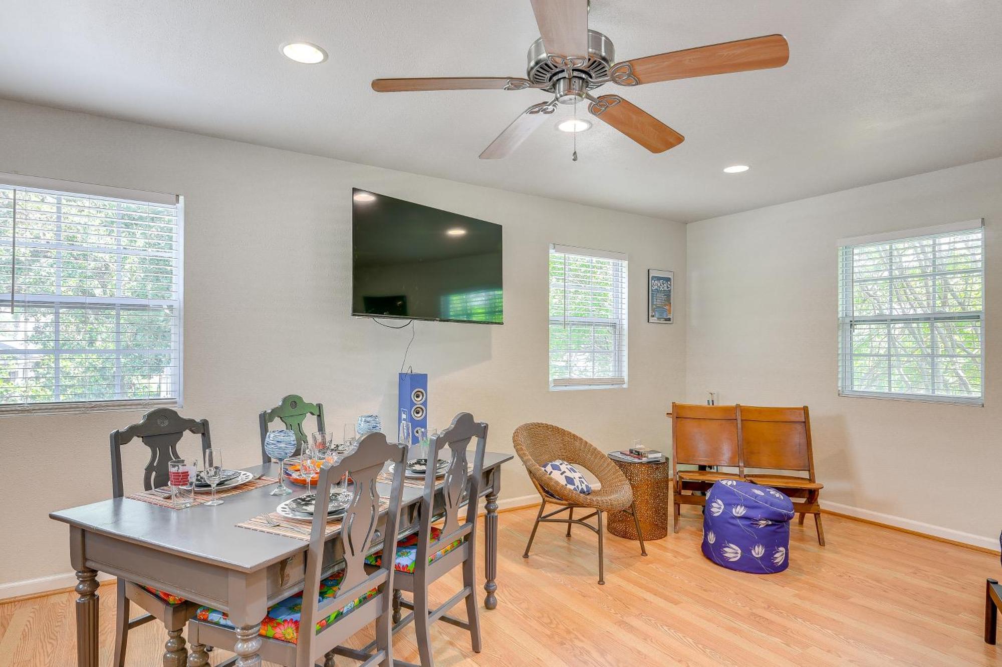 Cozy Galveston Apartment With Private Beach Pass! 외부 사진